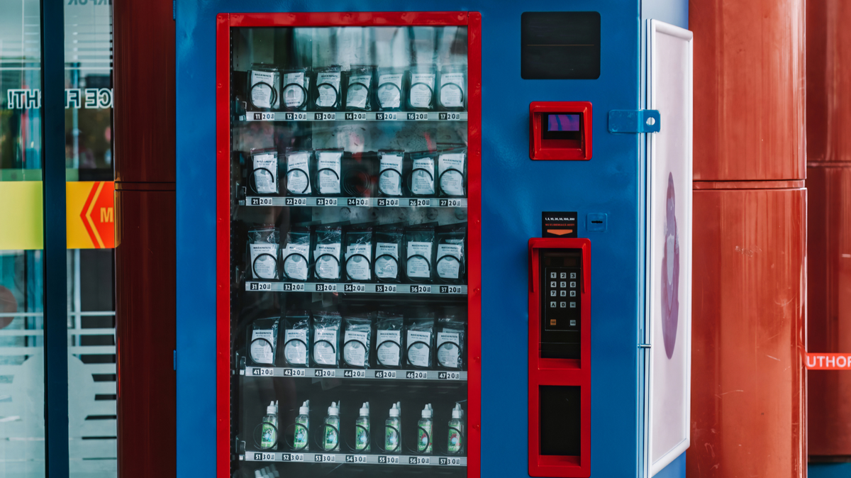 Vending machine parts and payment components
