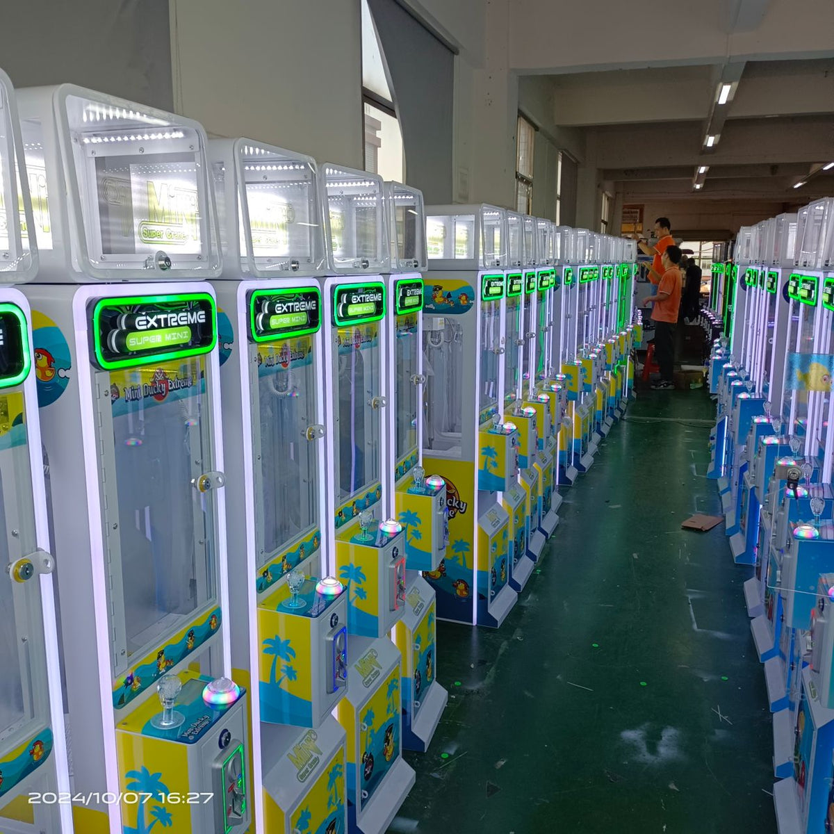 The Rise of Mini Claw Machines in the Vending Industry and Their Benefits for Vendors