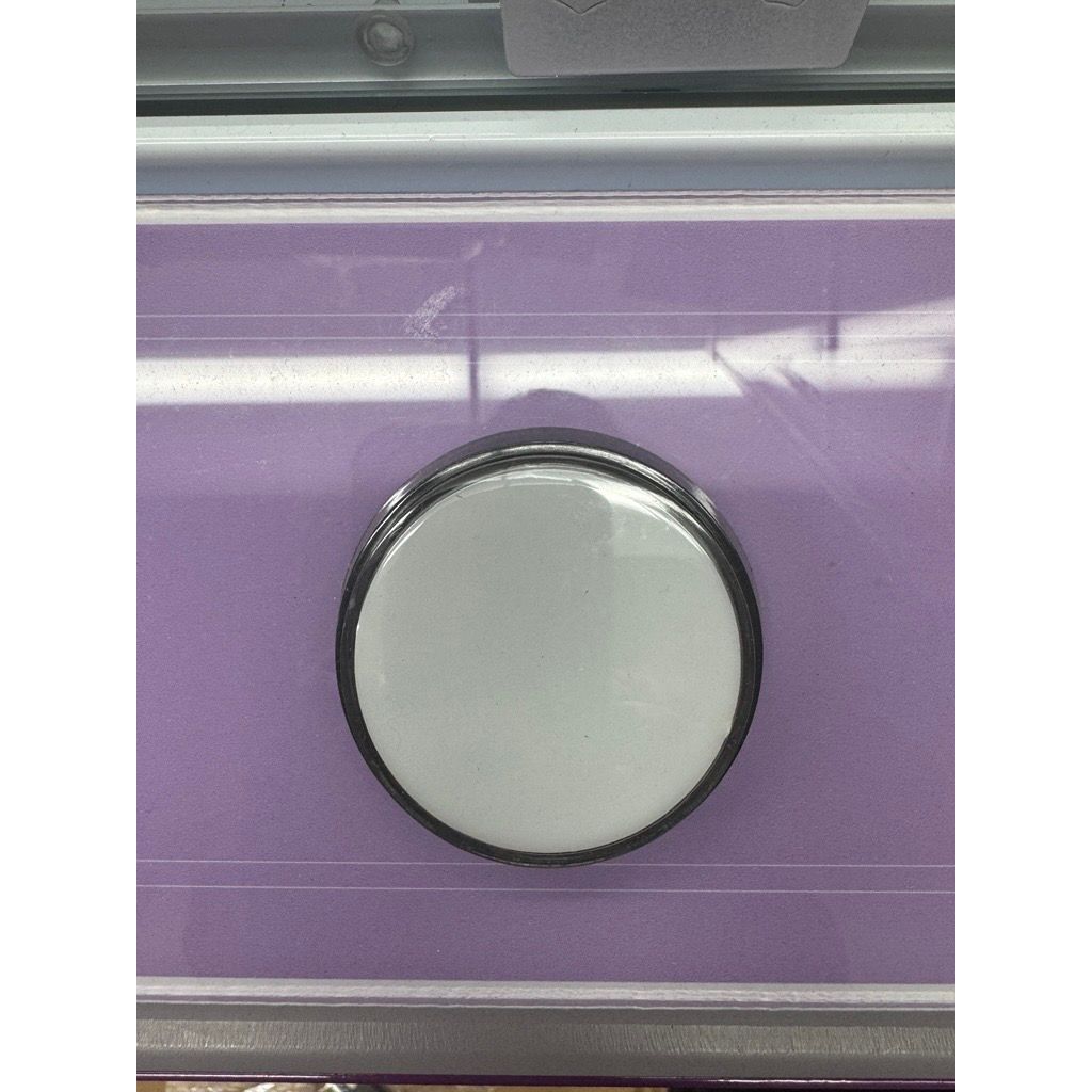 White Button For Magic Cut